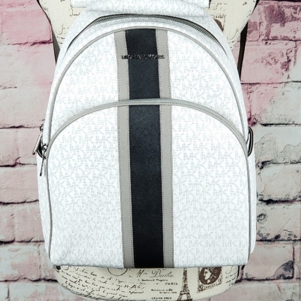 💕LAST 1💕Michael Kors Bright White Abbey Backpack - Picture 5 of 5